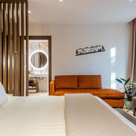 Iris 3* רוקרזו