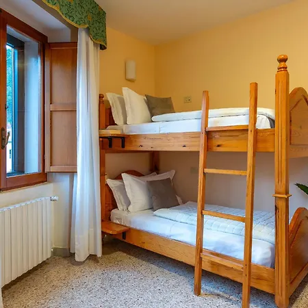 מלון Iris רוקרזו