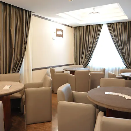 Iris Hotel